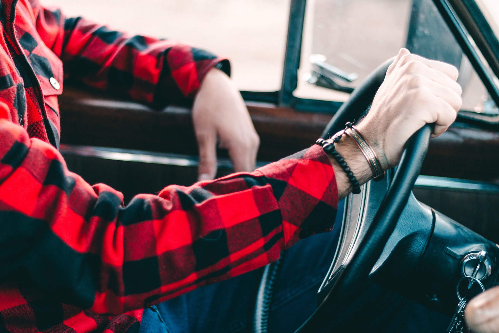 Driving Tips Against Reckless Drivers